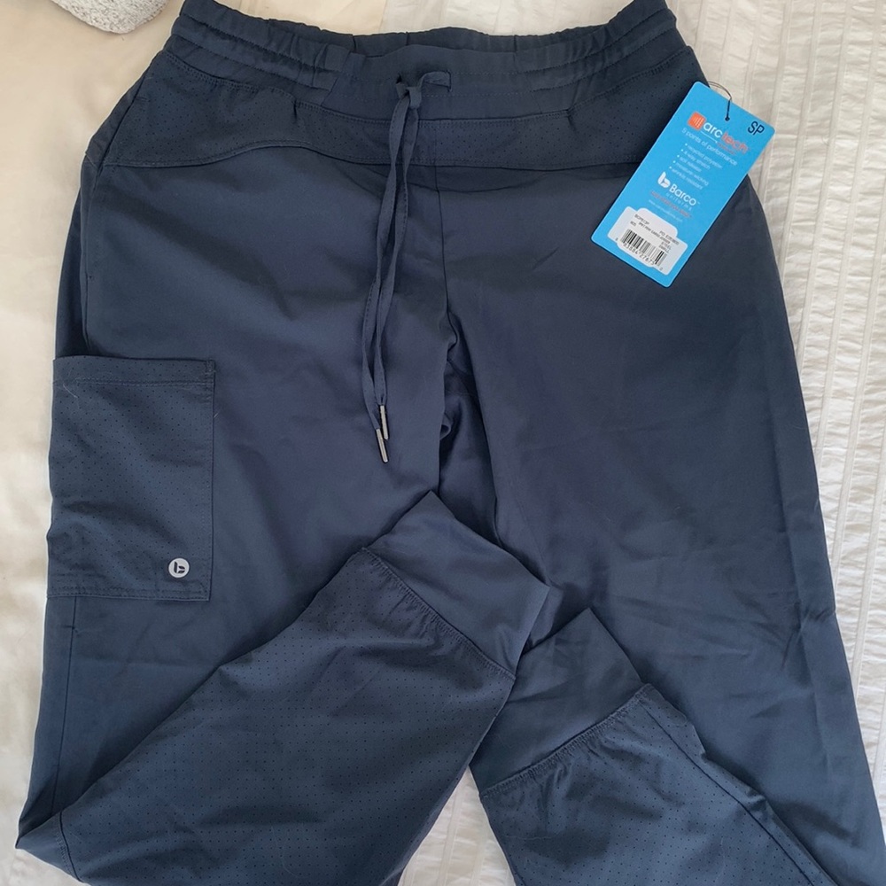 NWT Barco One jogger scrub pants
